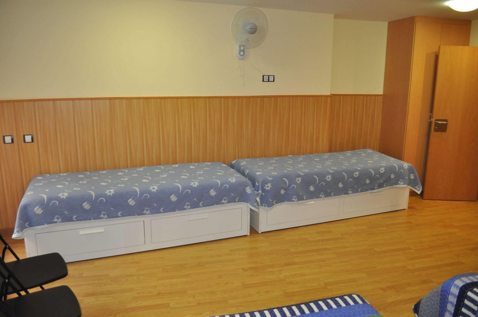 Hostal Alcazaba تيرويل المظهر الخارجي الصورة